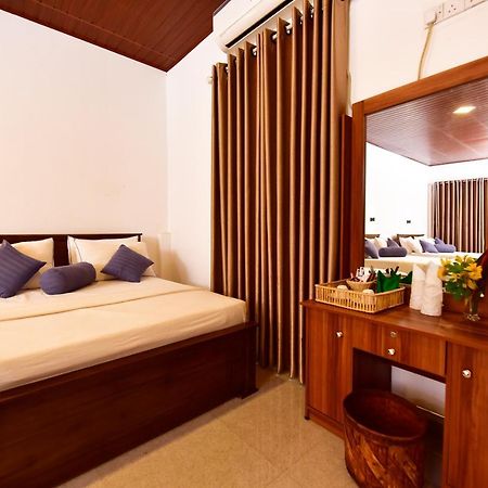 Ariya Rest & Ayurveda Spa Полонарува Екстериор снимка