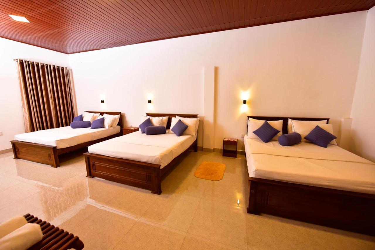 Ariya Rest & Ayurveda Spa Полонарува Екстериор снимка